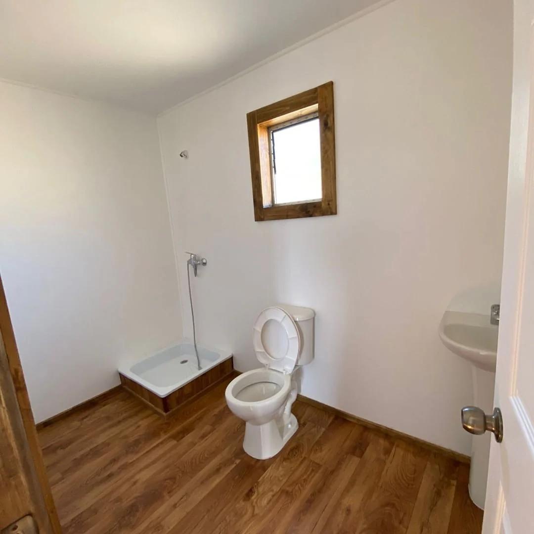Cabaña modular prefabricada tipo contenedor “Manio” 18m² – módulo habitable multifuncional para uso temporal