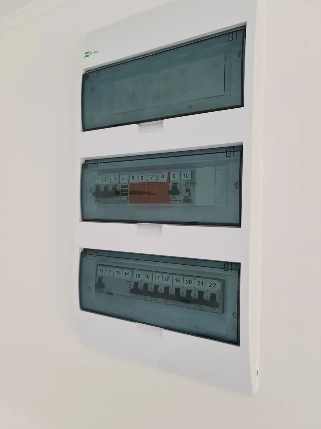 Flexicube L15 XL – módulo prefabricado habitable compacto con salón, cocina y baño integrado