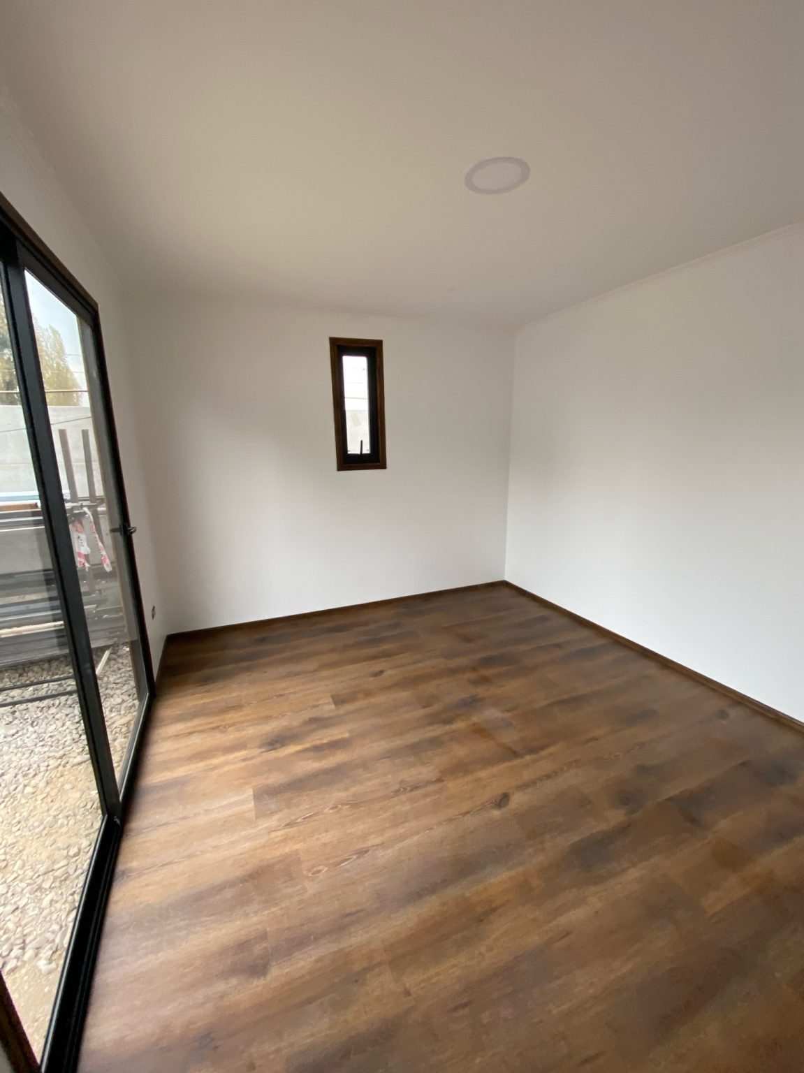 Casa Pichilemu 12×3,0mt con 2 Habitaciones